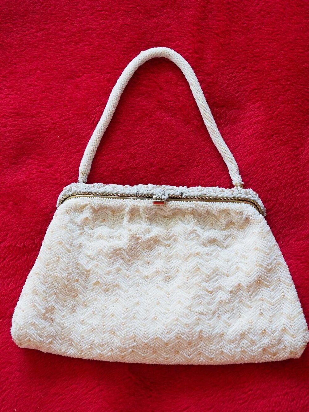 Vintage Beaded Handbag in White and Gold (circa 1960s)